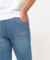 Pantacourt en jean femme grande taille en denim stretch